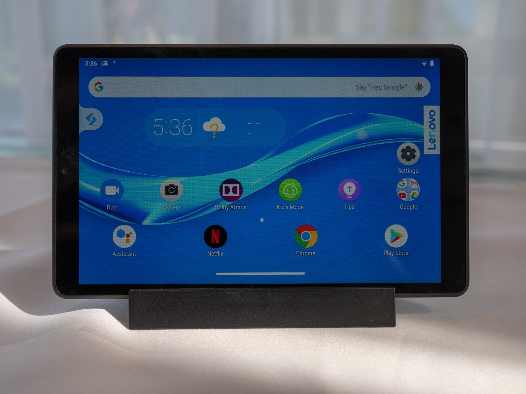 Lenovo Yoga Smart Tab and Smart Tab M8 are Android tablets that double ...