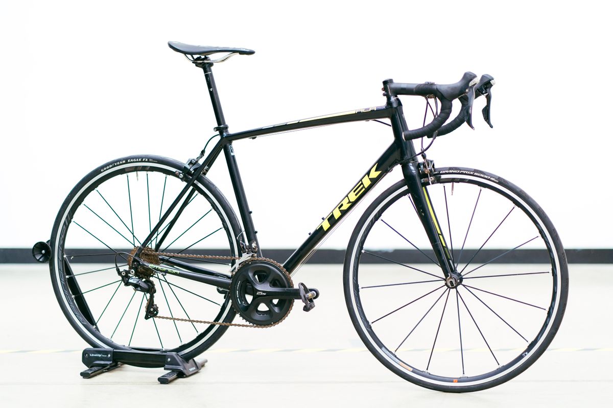 Detail shots of the baseline Trek Emonda ALR