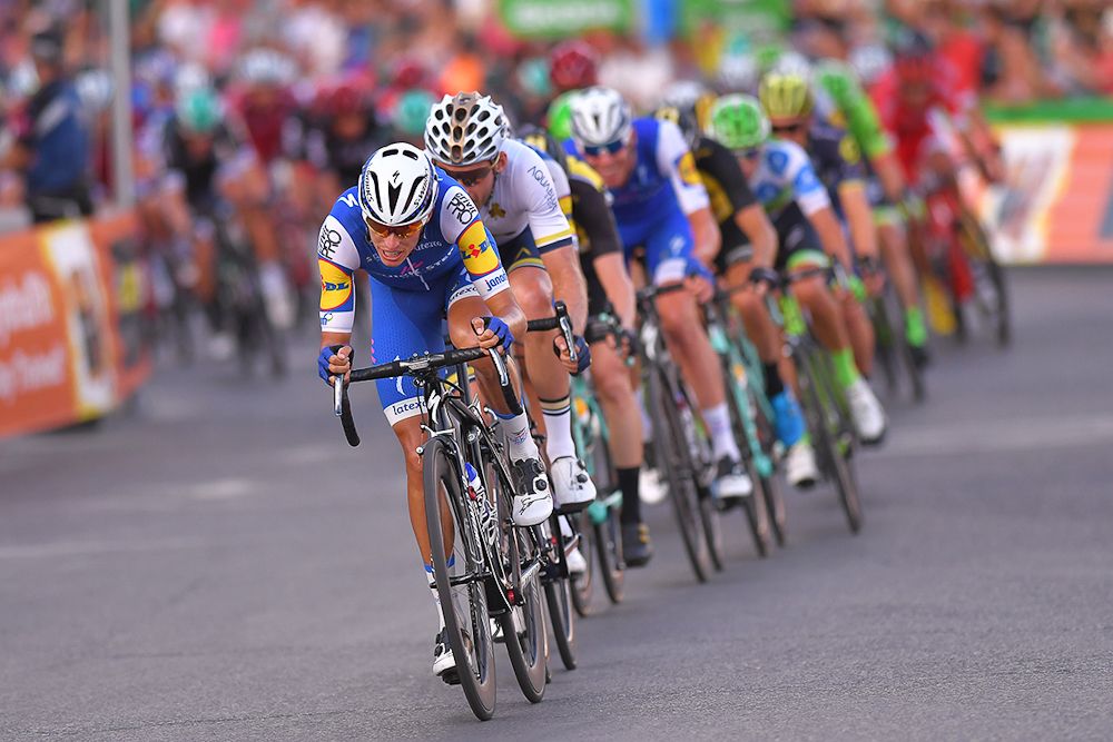 Quick-Step on the front to set up Trentin for the final Vuelta stage win.