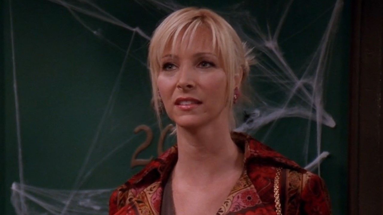 Lisa Kudrow Shares Her Honest Take on Being Called “The Sixth Friend” and the Show’s Least Popular Cast Member Lisa Kudrow Shares Her Honest Take on Being Called “The Sixth Friend” and the Show’s Least Popular Cast Member