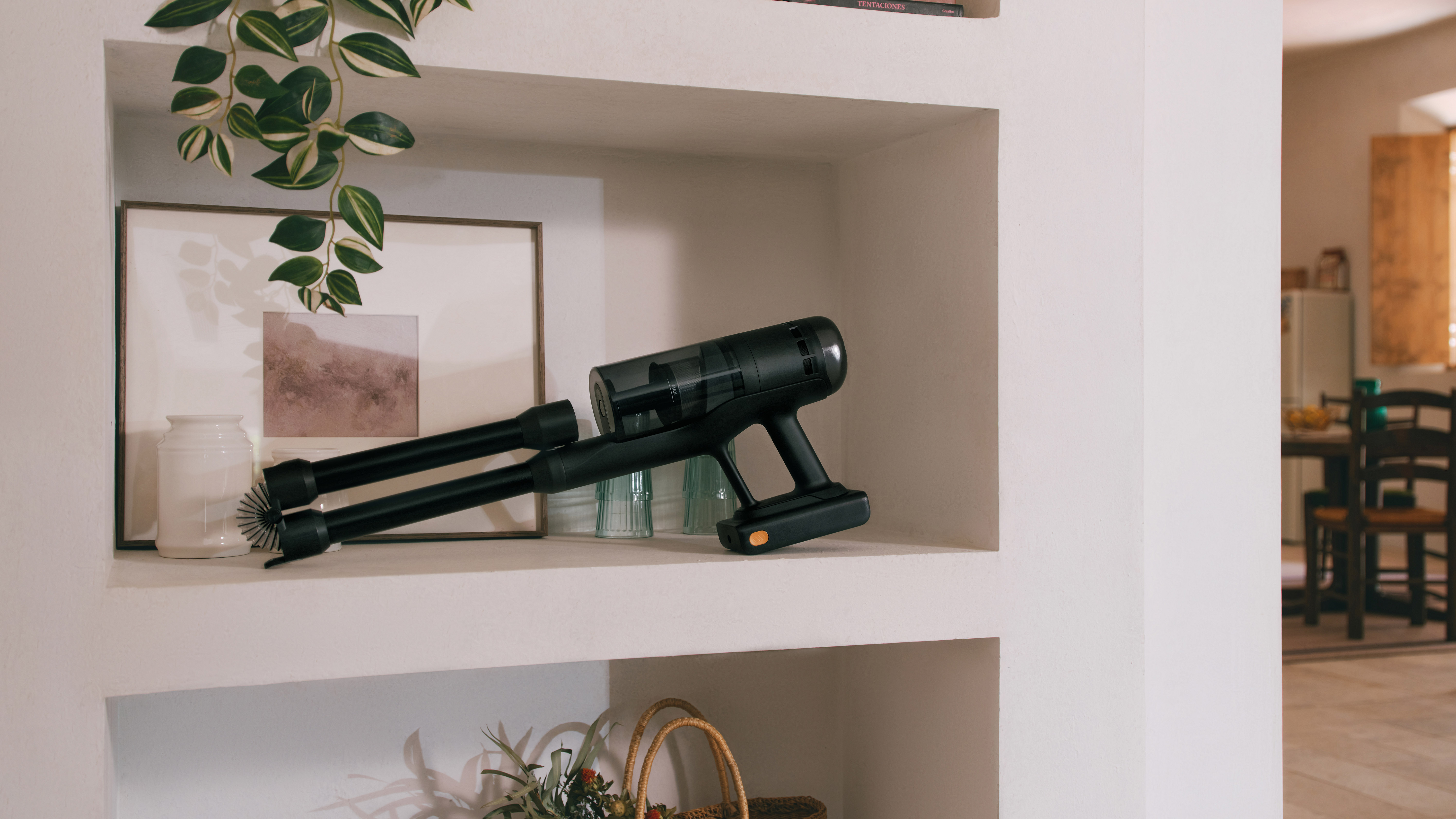 Roborock H60 stick vacuum handheld