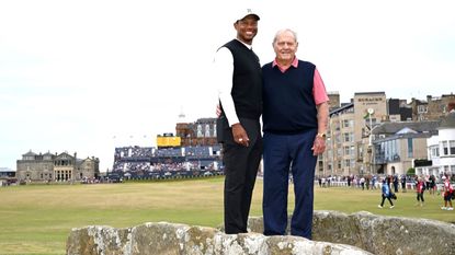 Tiger Woods with Annika Sorenstam GettyImages-1449629893