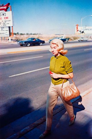 Las Vegas (woman walking on sidewalk)