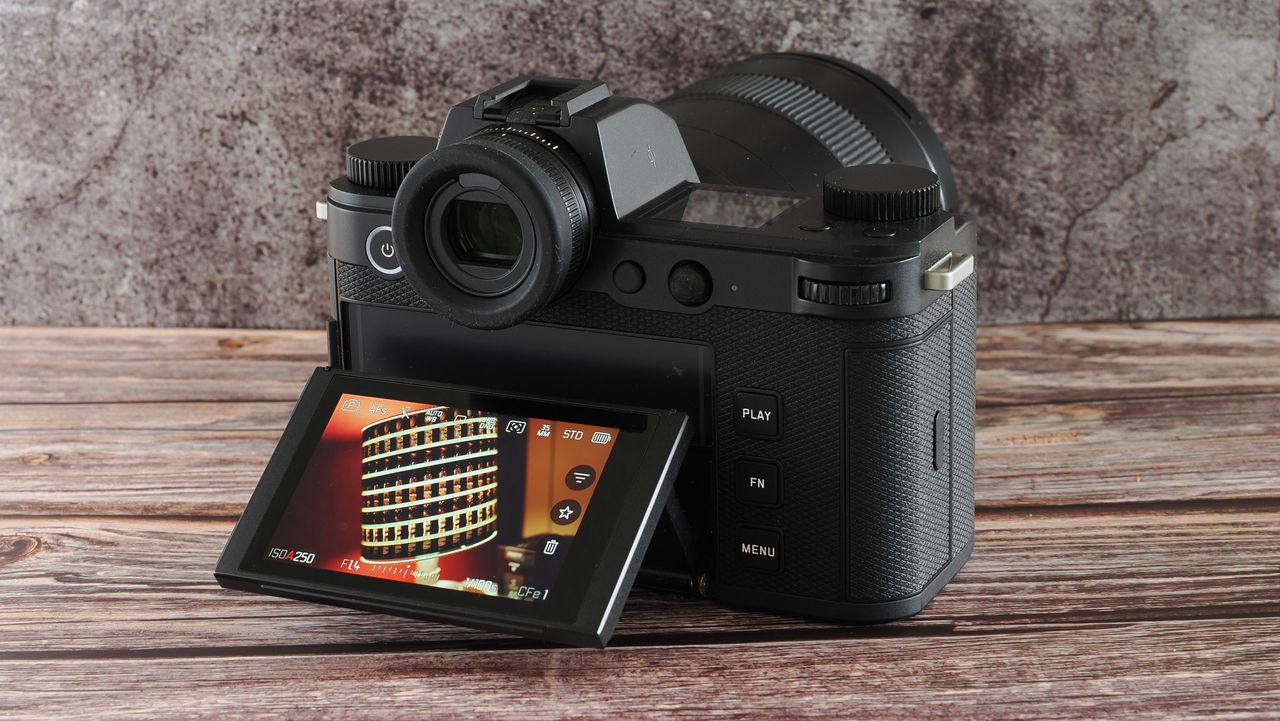 Leica SL3-S