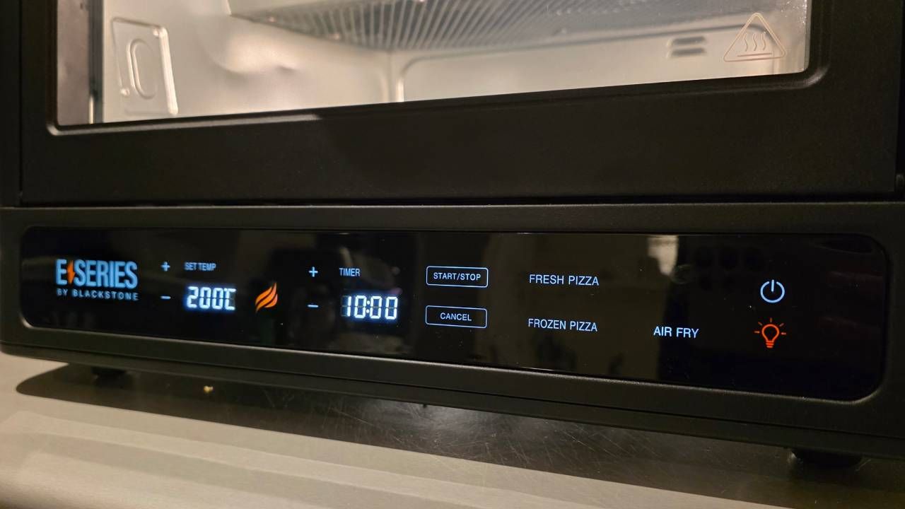 Blackstone E Series Pizza Oven Air Fryer Combo