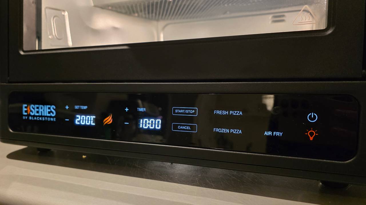 Blackstone E Series Pizza Oven Air Fryer Combo