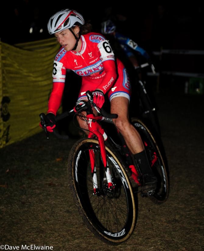 Elle Anderson (Cal Giant Berry Farms/ Specialized) turned herself inside out to stay with Compton