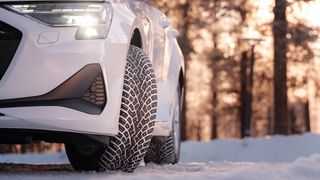 This world-first car tyre automatically deploys studs in freezing conditions