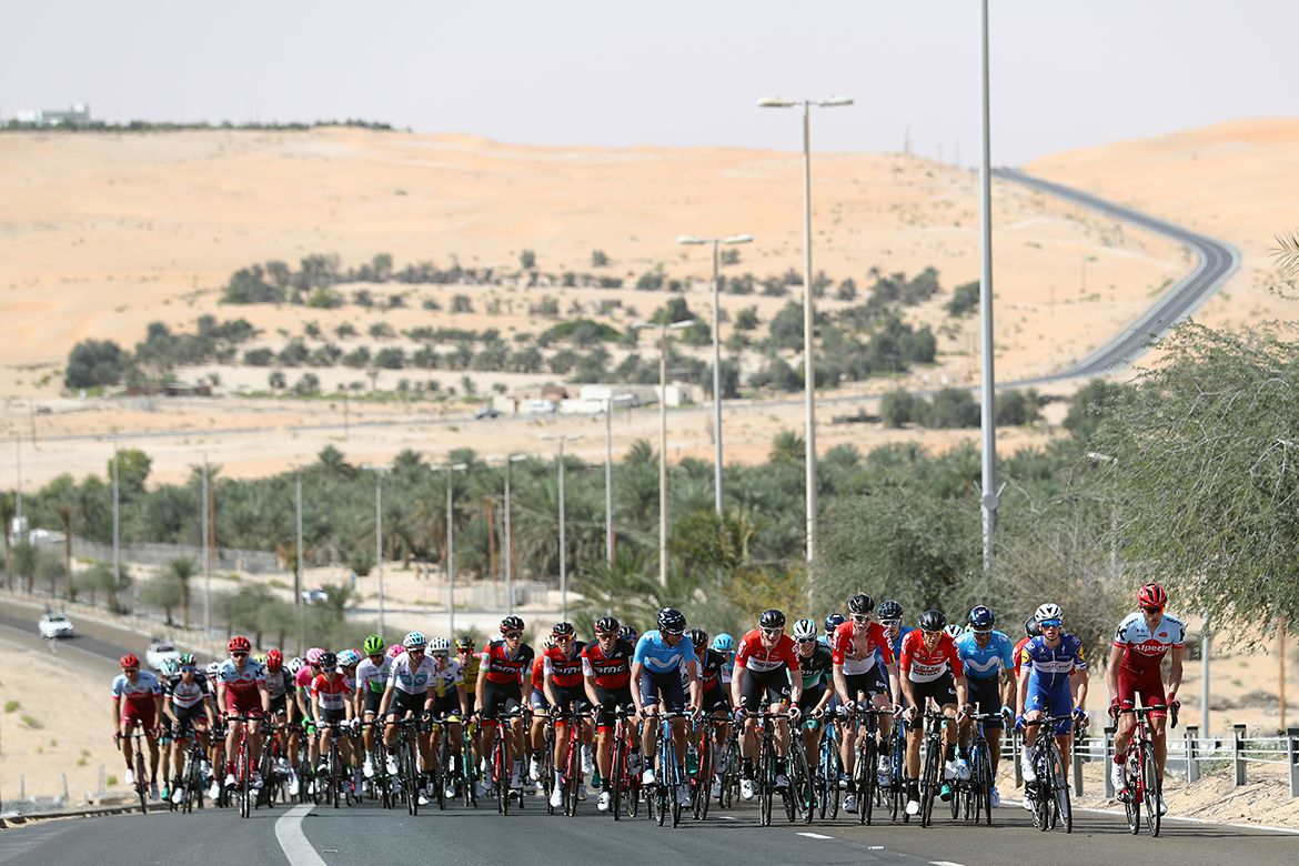 The peloton on the undulating highway