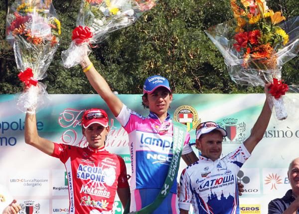 The Tre Valli Varesine podium: Francesco Masciarelli (2nd, Acqua &amp; Sapone - Caffe Mokambo), Mauro Santambrogio (1st, Lampre - N.G.C.) and Alexandre Botcharov (3rd, Team Katusha)