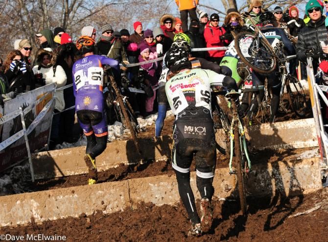 Mid-pack racers at the barriers