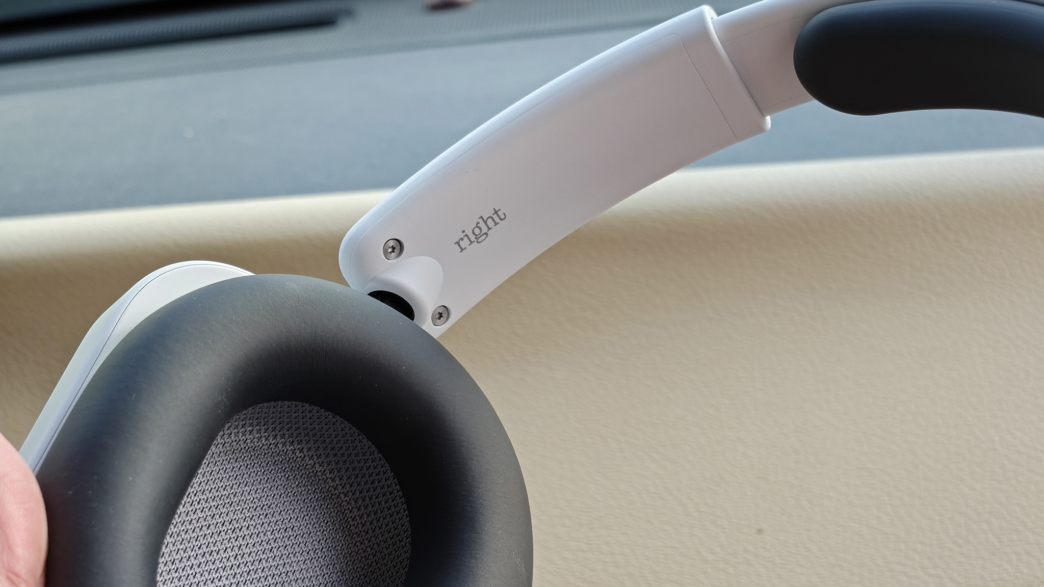 Taking a closer look at the padding on Nothing Headphones (a)