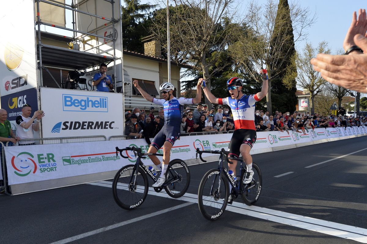Settimana Internazionale Coppi e Bartali 2022 - 37th Edition - 5th stage Casalguidi - Cantagrillo 160 km - 26/03/2022 - Josef Cerny (CZE - Quick-Step Alpha Vinyl Team) - Remi Cavagna (FRA - Quick-Step Alpha Vinyl Team) - photo Tommaso Pelagalli/SprintCyclingAgency&Acirc;&copy;2022