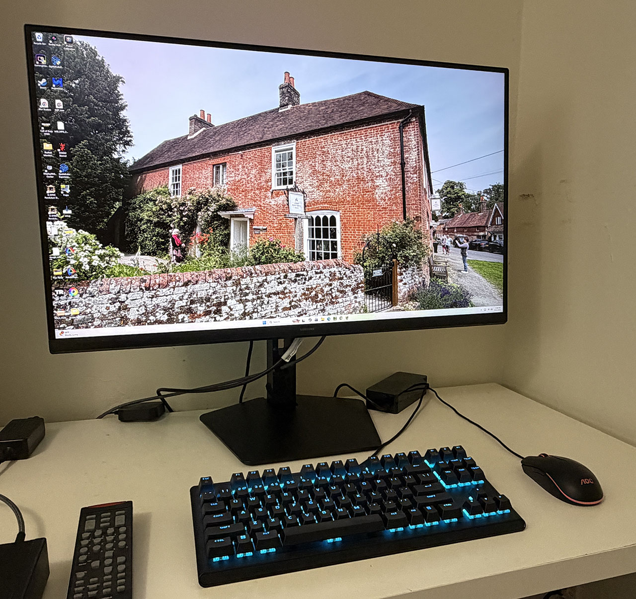 Samsung Odyssey G80HS