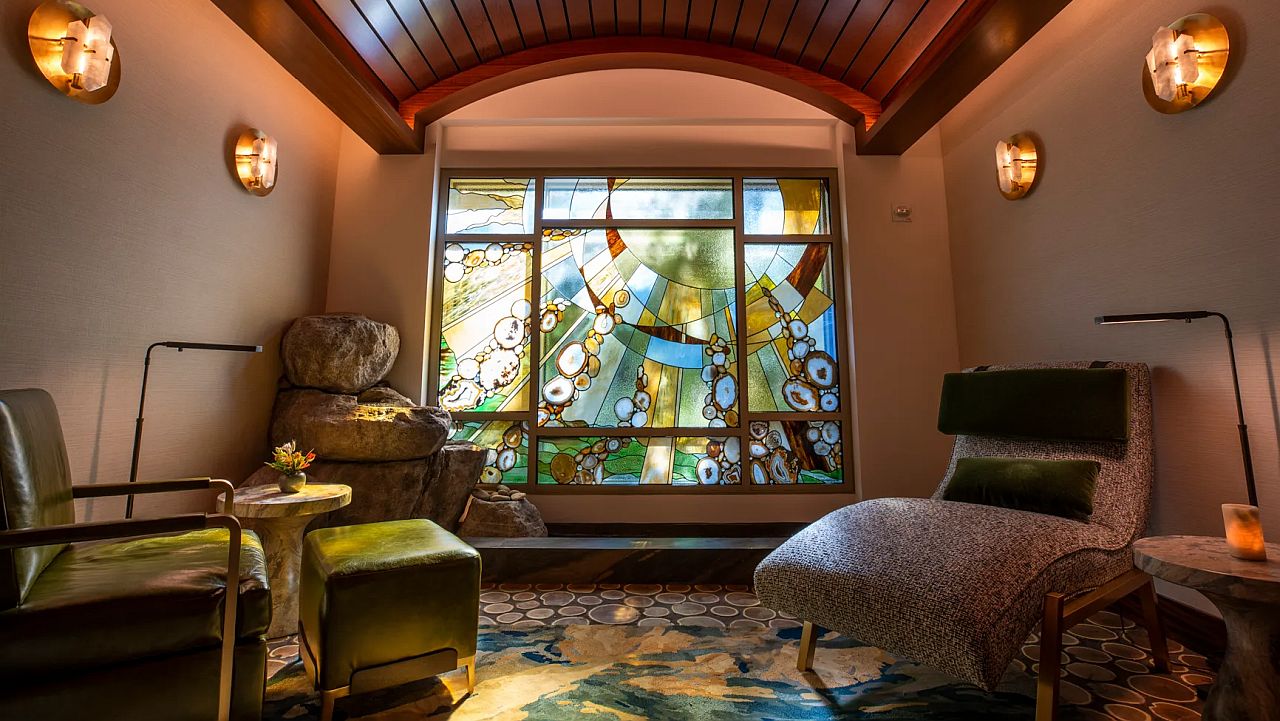 Tenaya Stone Spa relaxation room at Disney&#039;s Grand Californian Hotel