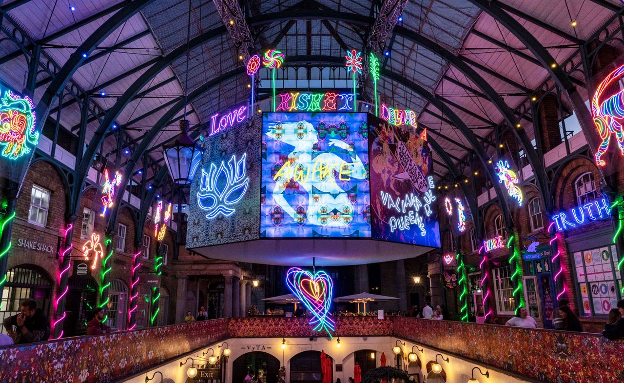 Chila Burman&#039;s neon installation,  Do you see words in rainbows, at Covent Garden market. Photography: Covent Garden/Jeff Moore