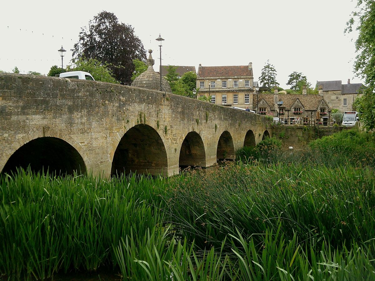 Photograph of a bridge over the River Avon, taken with Camp Snap 2, colors are naturalistic but fairly warm