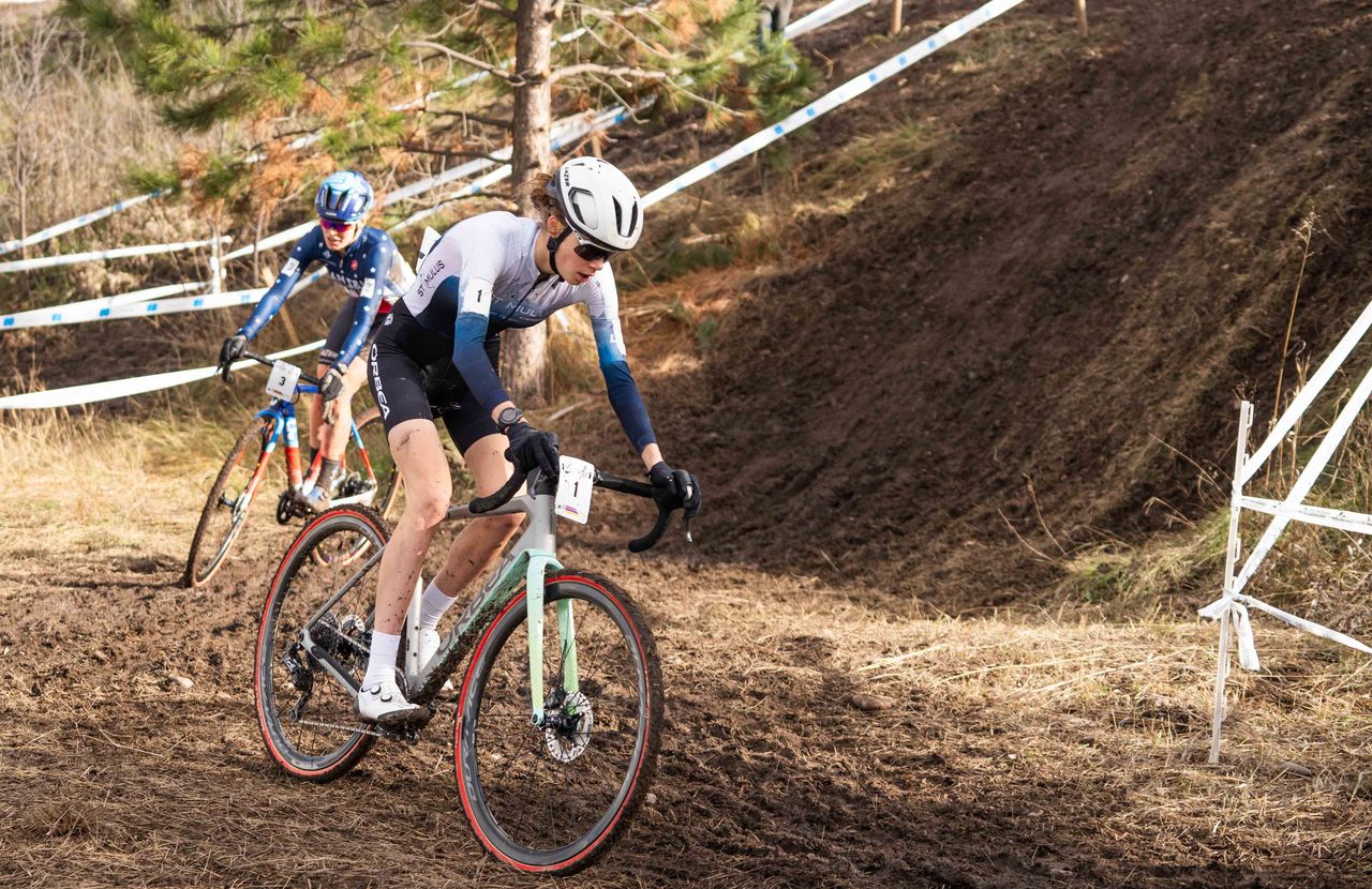 Isabella Holmgren in action at the 2023 Pan American Cyclocross Championships