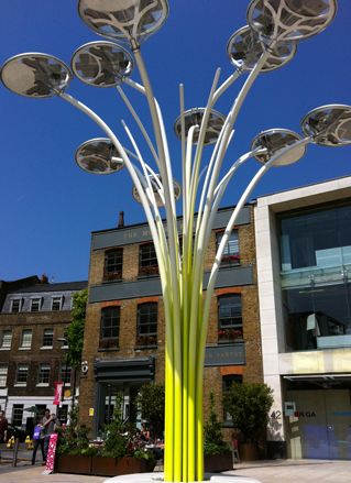 Ross Lovegrove's 'Solar Tree' installation