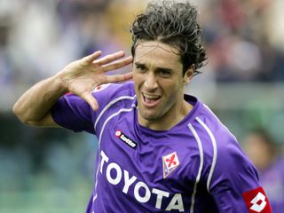 Luca Toni celebrates after scoring for Fiorentina against Udinese, September 2005