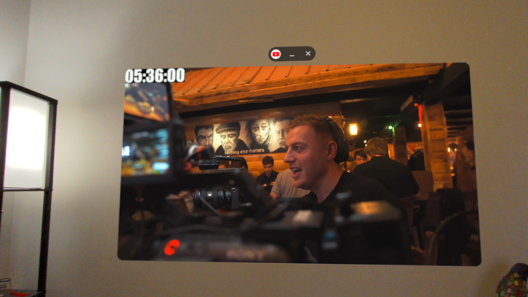Demonstration of the Auto Spatialization feature using a YouTube video on the Galaxy XR