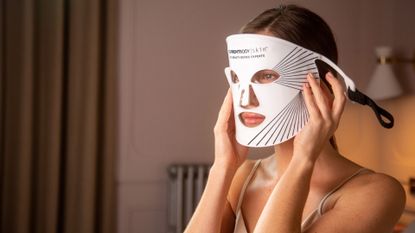 CurrentBody Skin LED Light Therapy Mask