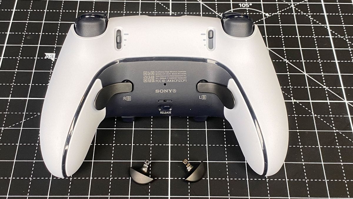 Sony DualSense Edge Review: A $200 PS5 Controller | Tom's Hardware