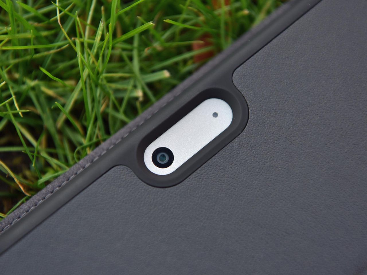 Incipio Faraday Folio for Surface Go