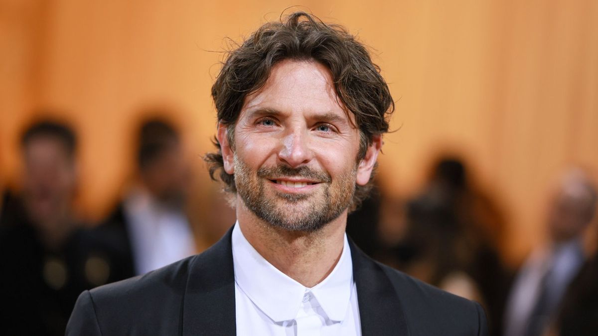 Bradley Cooper's bizarre bedroom layout rethinks conventions – and experts say it's a growing luxury trend