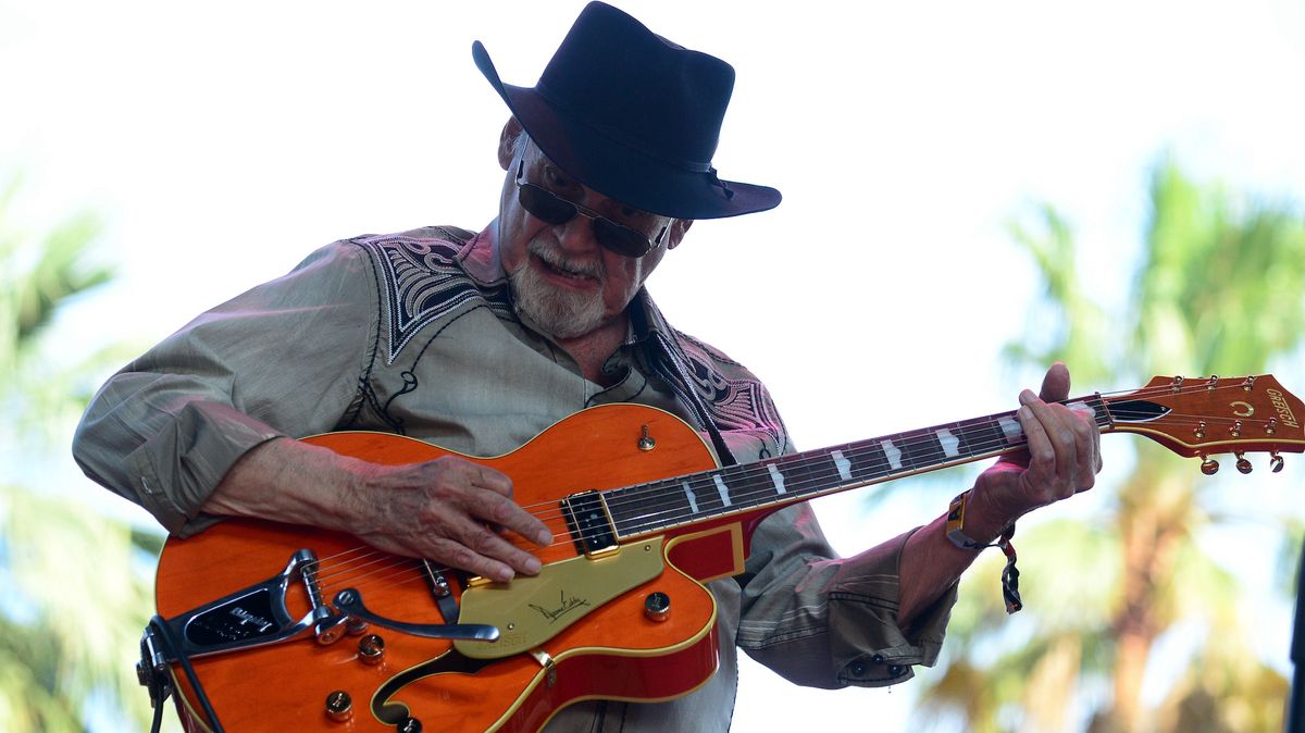 “the First Rock And Roll Guitar God” Instrumental Guitar Legend Duane Eddy Has Died At 86 