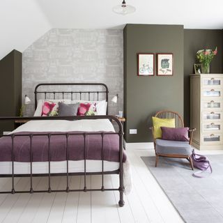 bedroom with grey wall and drawers