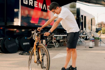 Richard Carapaz given his new Olympic gold bike