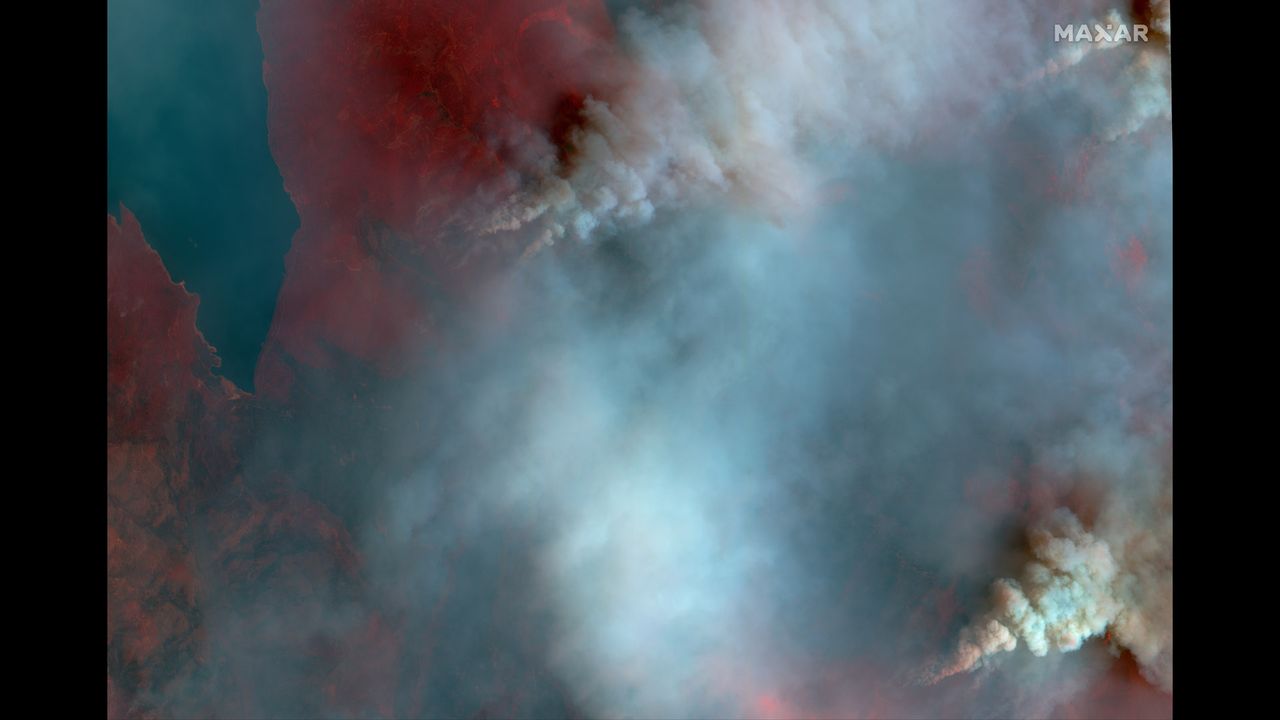 Earth observation satellites of U.S operator Maxar Technologies captured detailed images of devastating fires raving northern California. The images, taken on Sunday, August 8, show areas hit by the Dixie wildfire, the second most devastating wildfire in California&rsquo;s history. This infrared image shows the area around Lake Almanor struck by the devastating Dixie Fire.