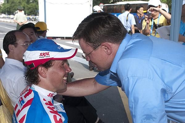 No hard feeling eh: Tour Chief Commissaire Alexander Donike (right) congratulates Kenny Van Hummel (Skil-Shimano) on his tour wins and possibly a word on yesterday's stage drama.