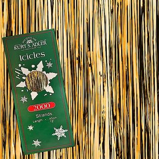 Kurt Adler Gold Tinsel Icicles Strands 2000 18“ Icicle Strand Garlands Per Package