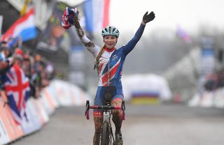 U23 Women - Richards wins UCI Cyclo-cross World Championships women's U23 title