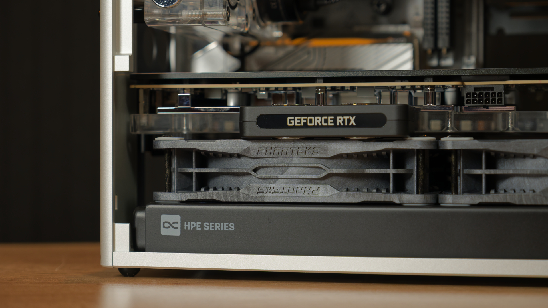 Greyscale ITX Build GPU Block Installation