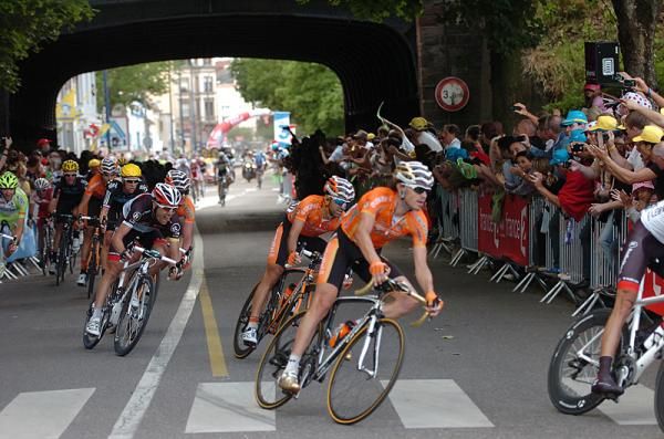 Samuel Sanchez made it with the front group