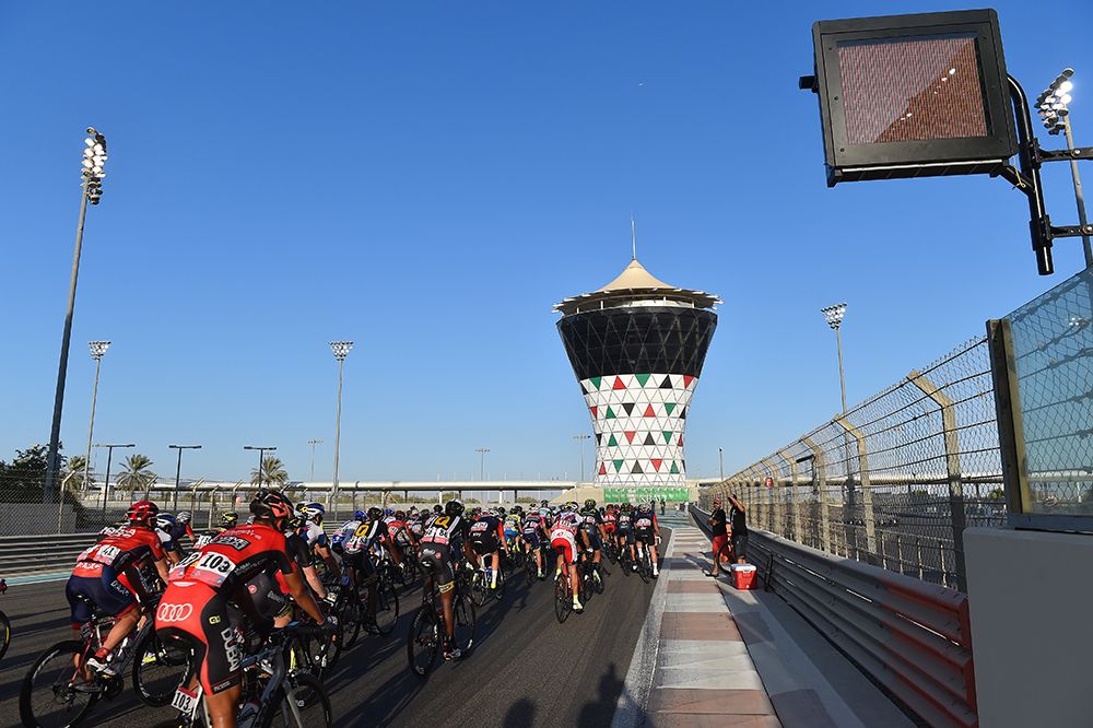 The peloton on the final stage of the Abu Dhabi Tour