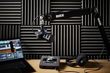 Rode PodMic USB in a studio setting