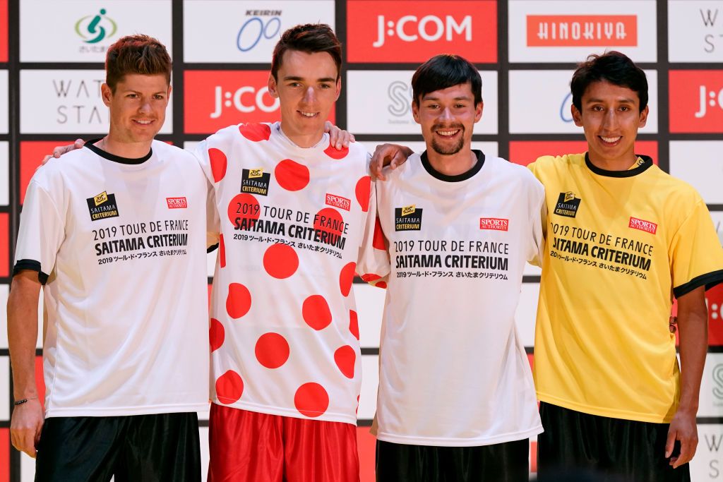 Riders do karate and football-darts before the 2019 Saitama Tour de France criterium
