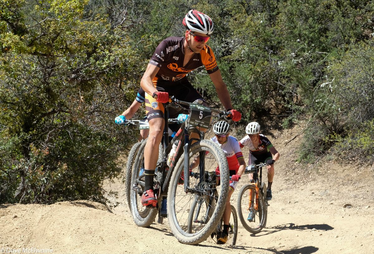 Payson McElveen (Orange Seal) leading a chase group that include former world champion Christoph Sauser