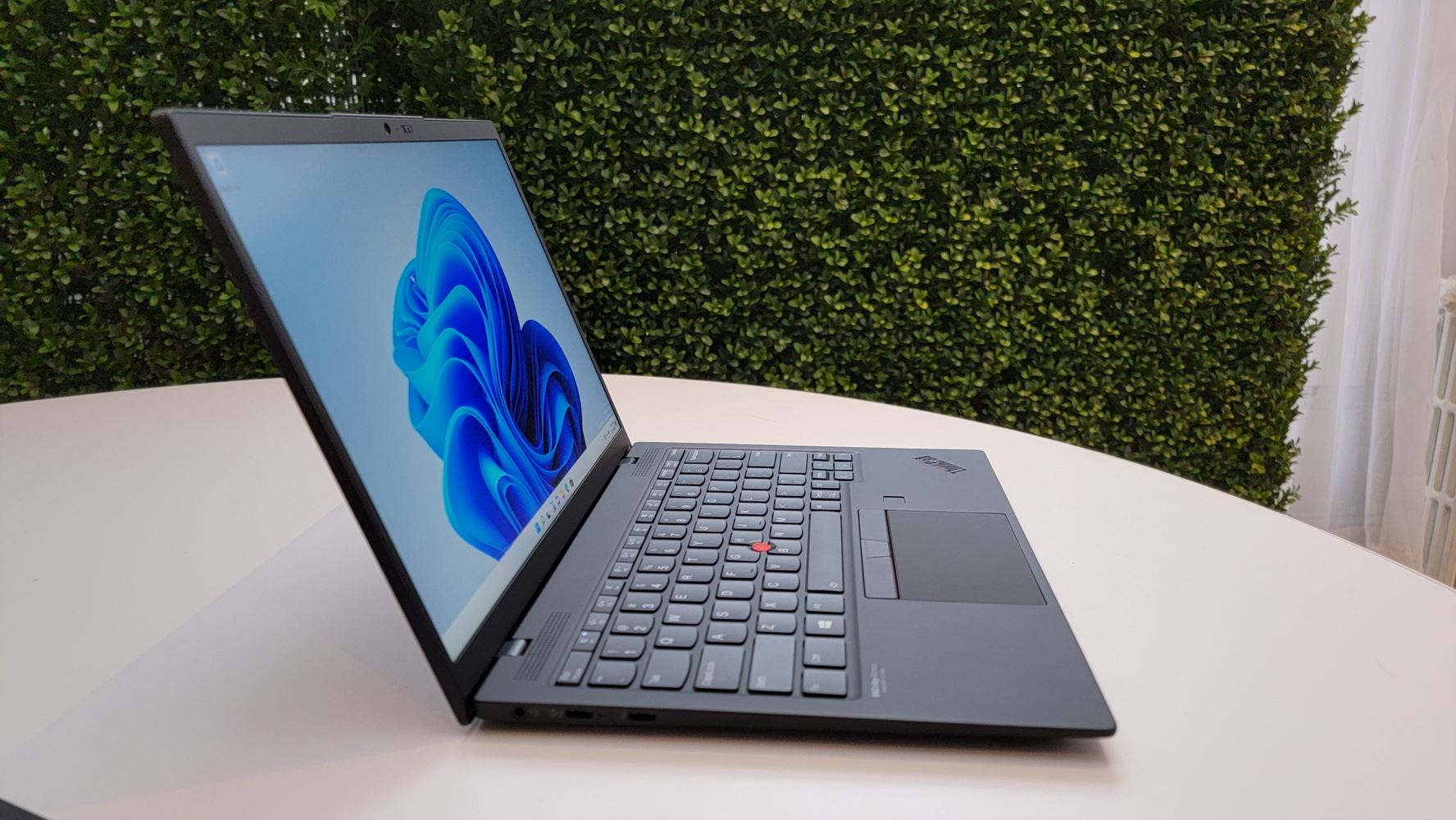 ThinkPad X1 Nano (2nd Gen)