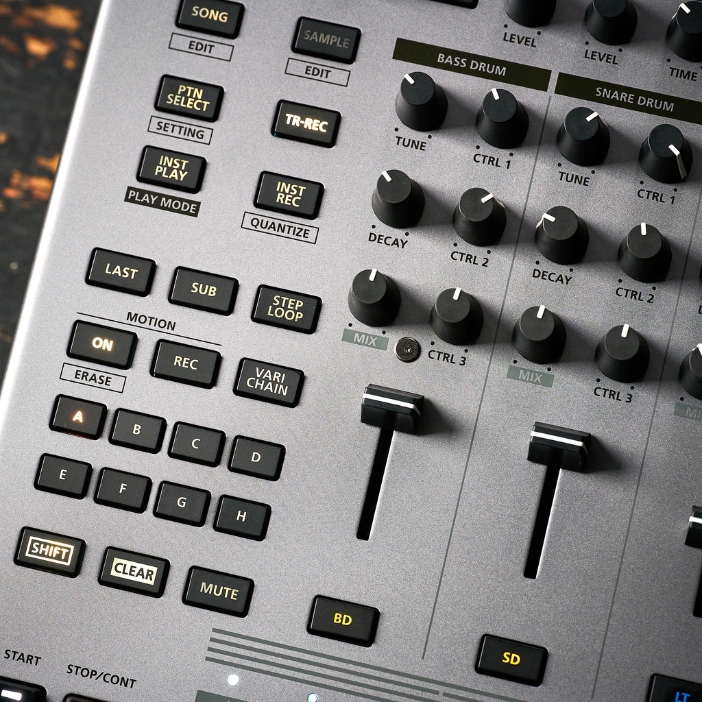 Roland TR-1000 Rhythm Creator