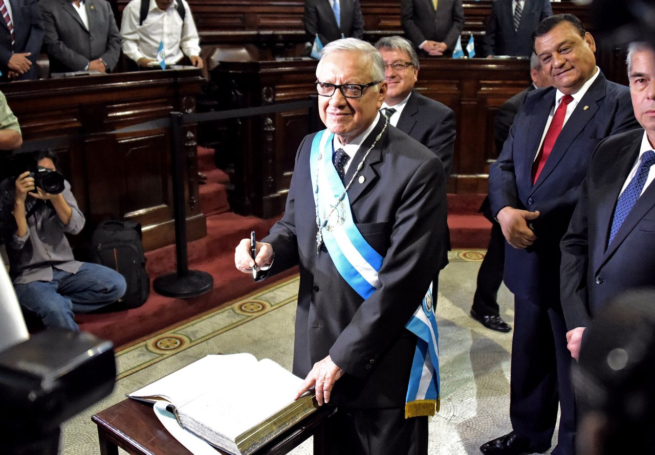 Alejandro Maldonado is sworn in as Guatemala&amp;#039;s new president