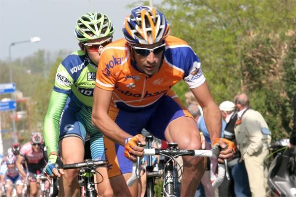 Spanish classic specialist Juan Antonio Flecha is here, one week after finishing second in Paris-Roubaix. Very few riders do both races due to the hugely different parcours.
