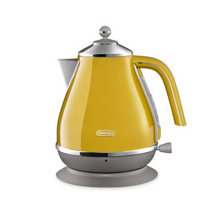 retro yellow kettle