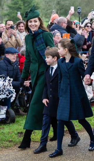 KATE MIDDLETON 2024 CHRISTMAS DAY OUTFIT