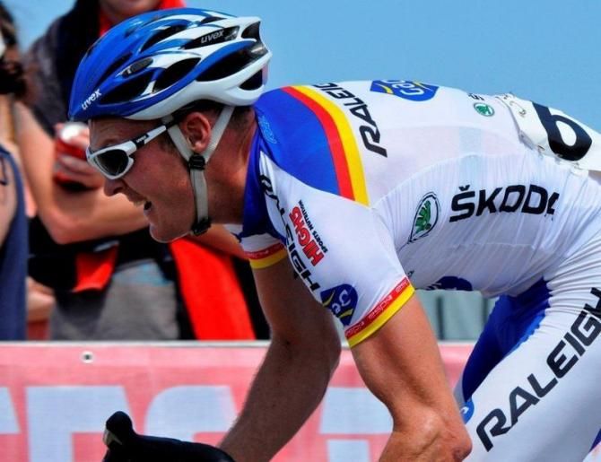 Bernie Sulzberger (Team Raleigh-GAC) was riding aggressively