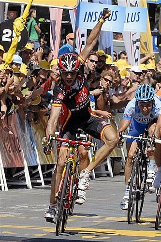 Alejandro Valverde (Caisse d'Epargne) will travel to Beijing full of confidence and with a strong Spanish team to support him.